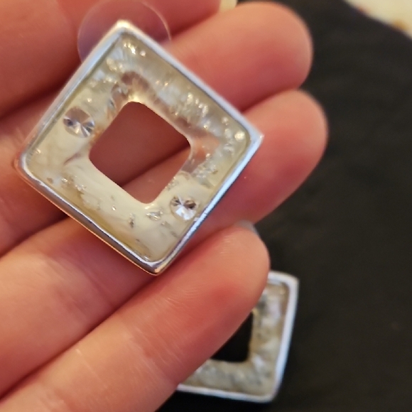 Silver Tone & White Enamel Earrings, Glittery, Excellent Condition! - Picture 3 of 8